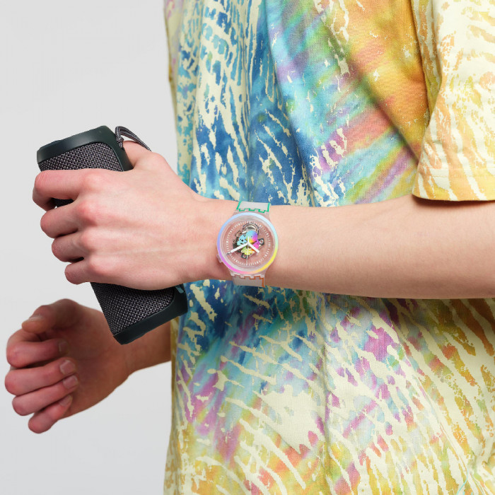 SWATCH LETS PARADE