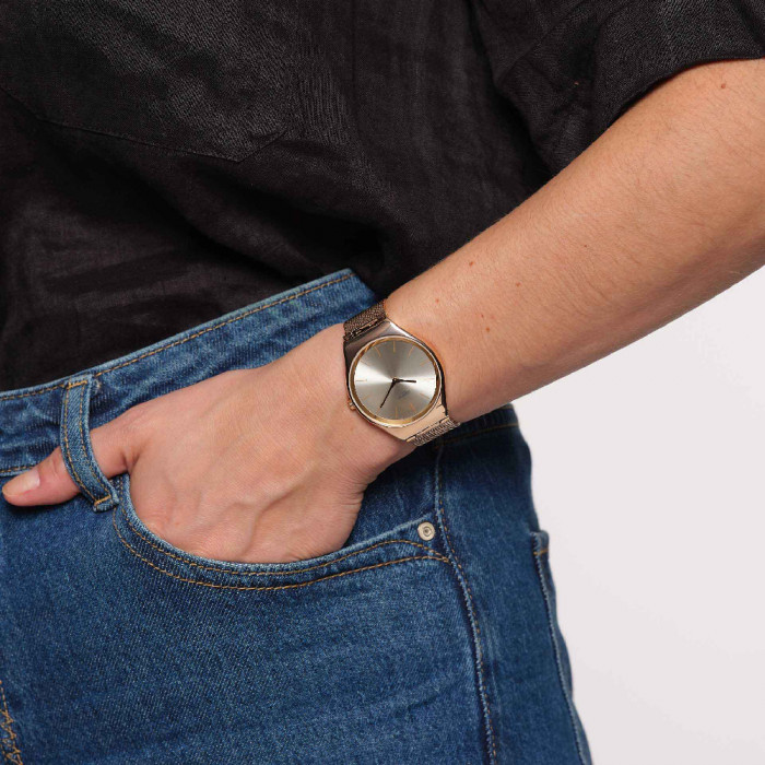 SWATCH CONTRASTED SIMPLICITY