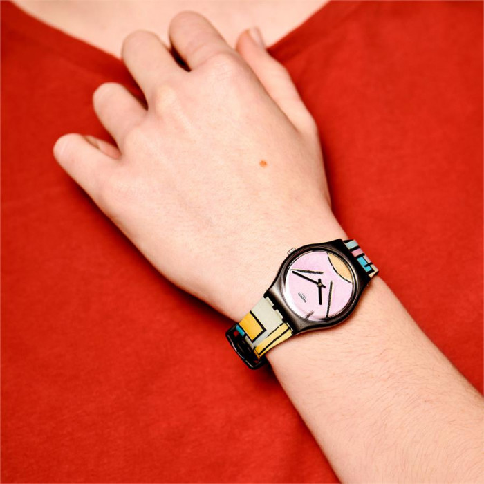 SWATCH COMPOSITION IN OVAL WITH COLOR PLANES 1