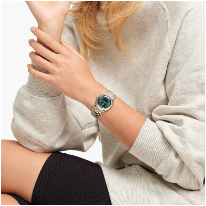 SWATCH MIDDLESTEEL