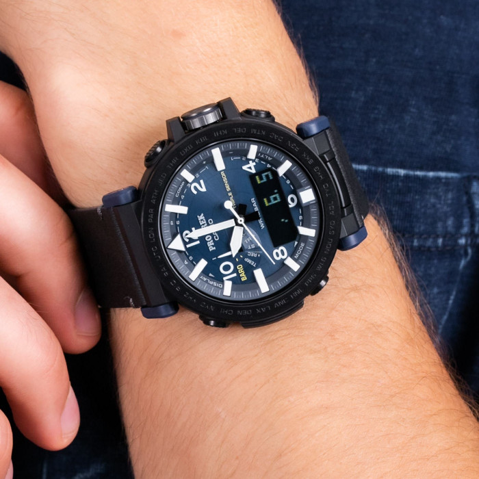 CASIO PRO TREK