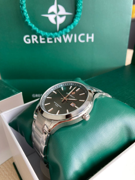 GREENWICH Helm