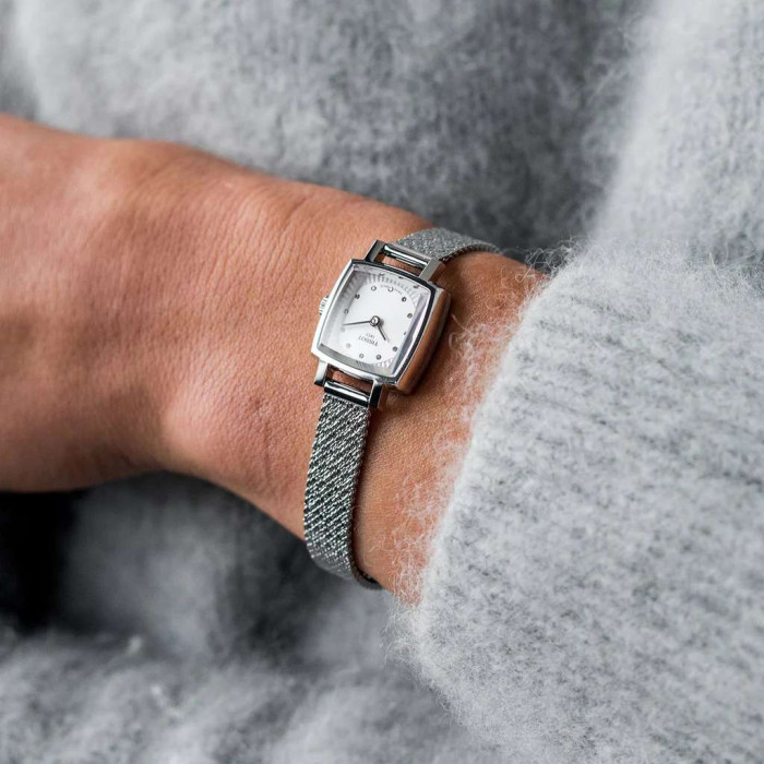 TISSOT  Lovely Square