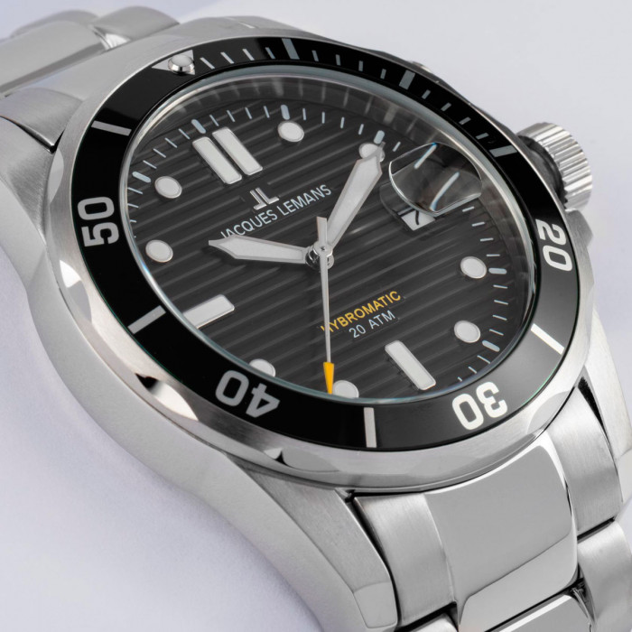 Jacques Lemans Hybromatic