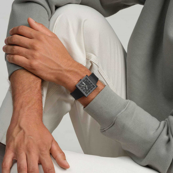 SWATCH WHAT IF…BLACKAGAIN?