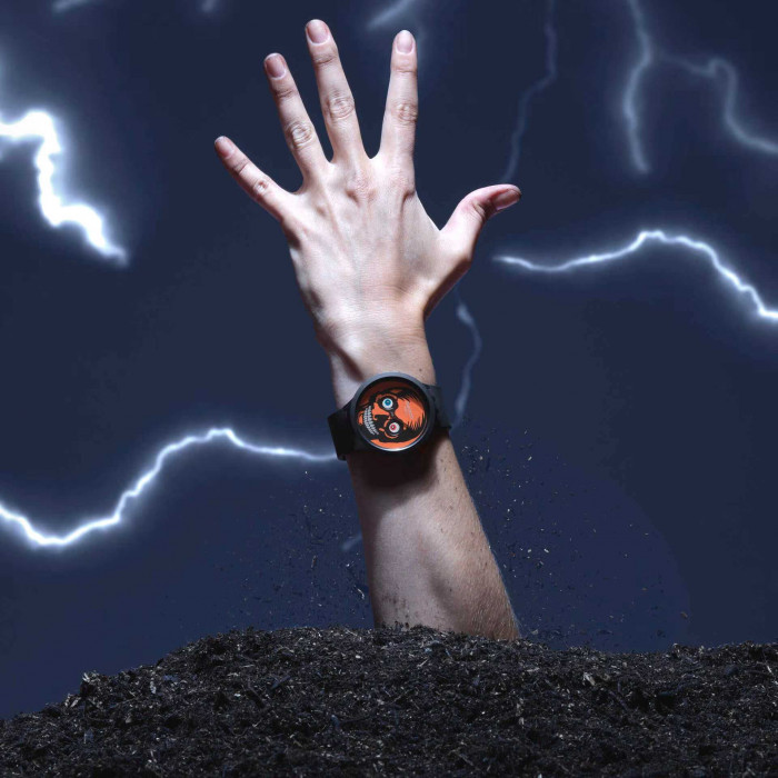 SWATCH IT'S SPOOKY TIME
