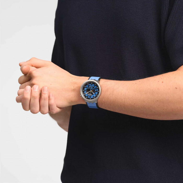 SWATCH AZURE BLUE DAZE