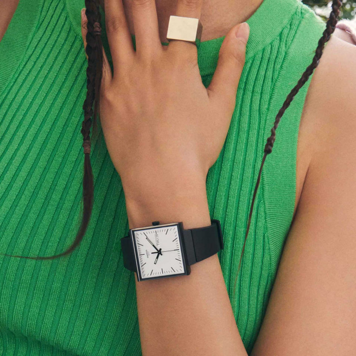 SWATCH WHAT IF…BLACK?