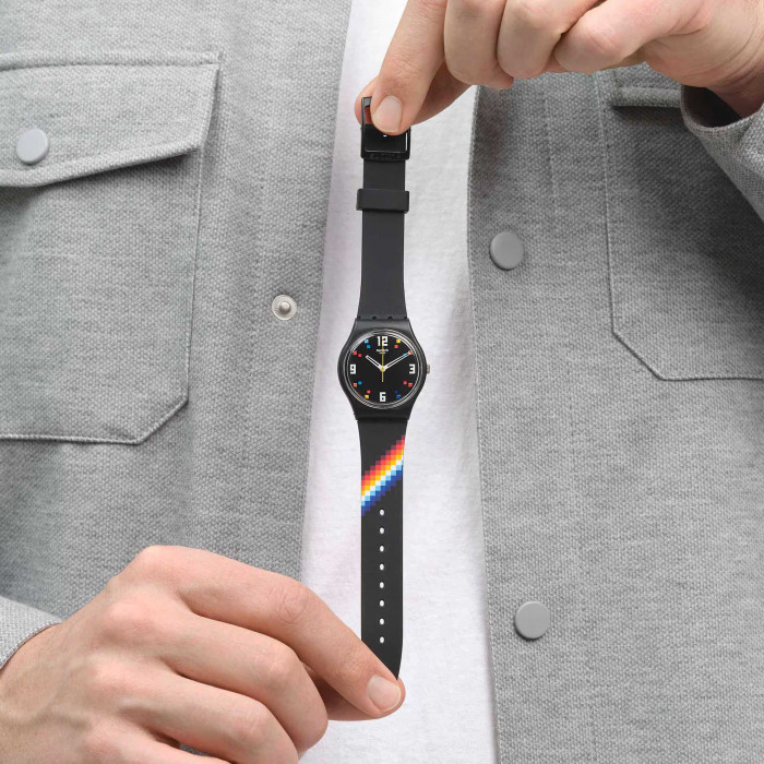 SWATCH BLACK CAROUSEL SQUARES