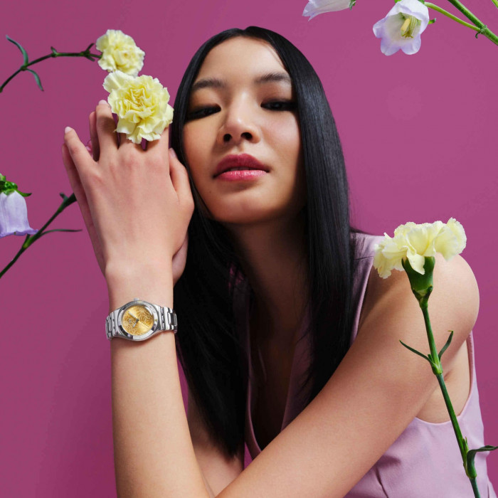 SWATCH PETAL SWIRL