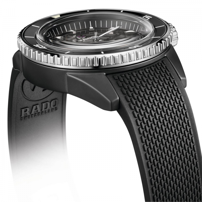 RADO CAPTAIN COOK HIGH-TECH CERAMIC