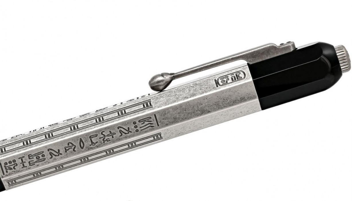 Шариковая ручка Montblanc Heritage Egyptomania Doué