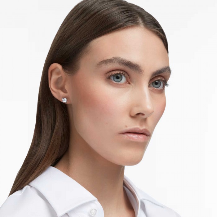 Серьги пусеты-гвоздики Swarovski Attract